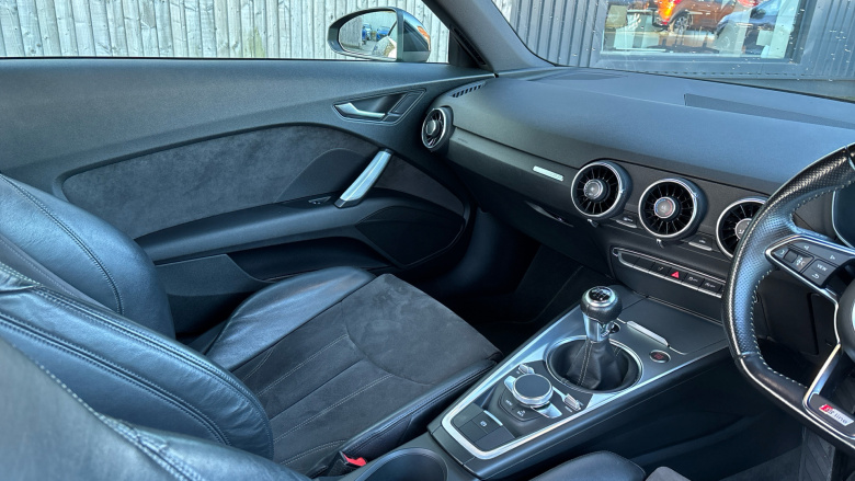 Audi TT 2.0 TDI Ultra S Line 2dr Diesel Coupe